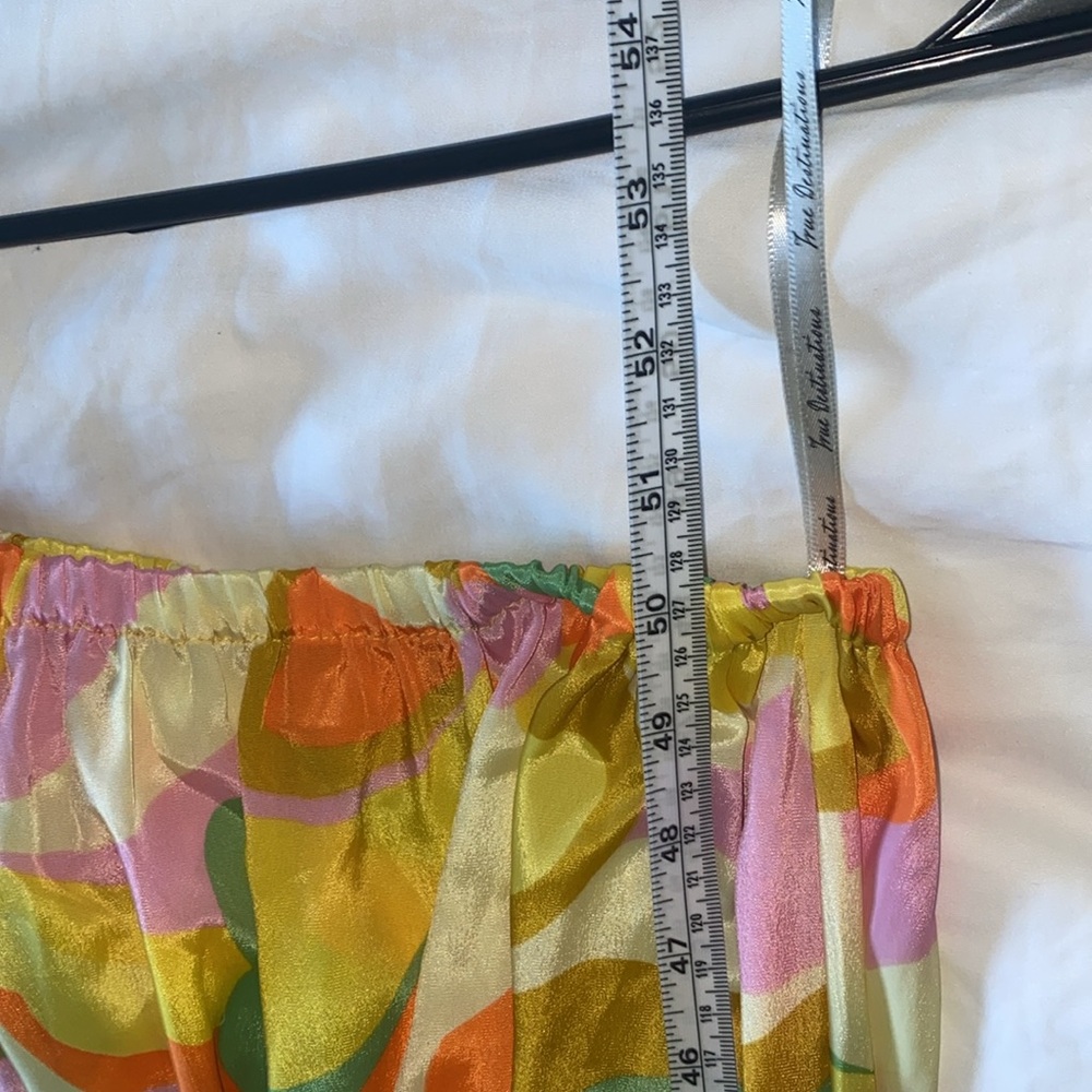 True Destinations from Saks fifth size small worn once - Picture 7 of 7
